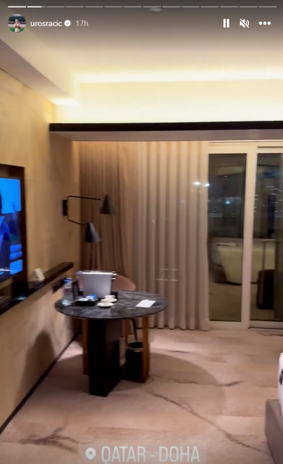 NA VRATIMA TROBOJKA Pogledajte kako izgleda soba reprezentativca Srbije (VIDEO)