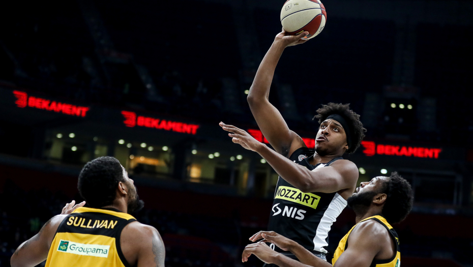 BEZ PODRŠKE CRNO-BELIH Barselona otkazala karte navijačima Partizana