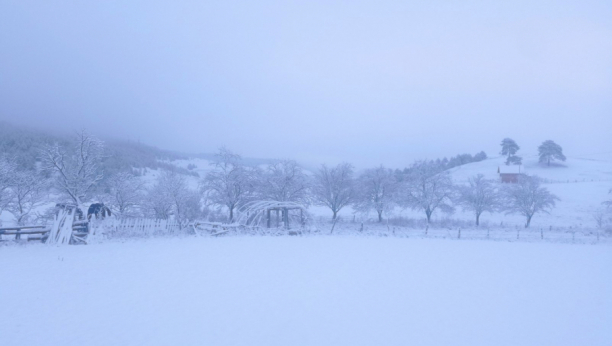 ZABELELE SE SRPSKE PLANINE Ovde je sneg padao čitavu noć! (FOTO)
