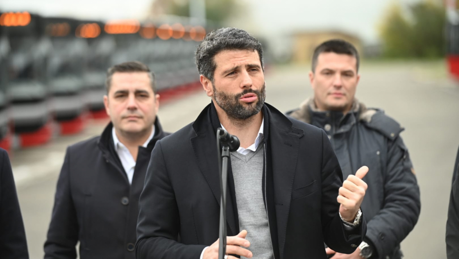 NA ULICAMA BEOGRADA STO NOVIH VOZILA NA GAS  Aleksandar Šapić obradovao građane lepim vestima (FOTO)