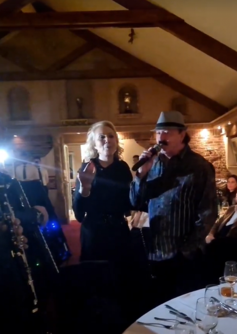 VELIKO SLAVLJE Aco Pejović doveo atmosferu do usijanja kod Brene i Bobe (FOTO/VIDEO)