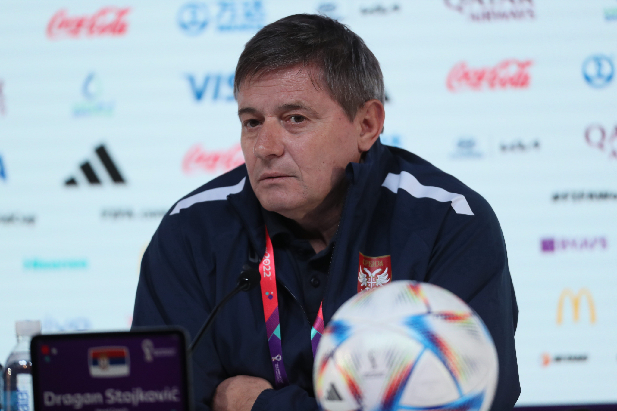 PROVOKACIJE, ZDRAVSTVENO STANJE I OSMEH NA PIKSIJEVOM LICU Stojković otkrio u kakvom je stanju Kostić: Znam sastav za Kamerun