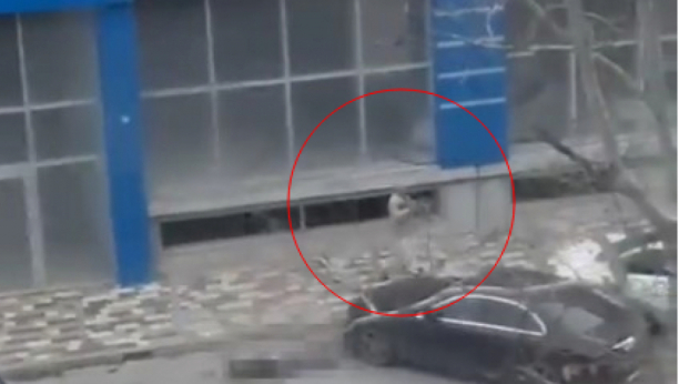 IMA MRTVIH Pucnjava u tržnom centru u Rusiji (UZNEMIRUJUĆI VIDEO)