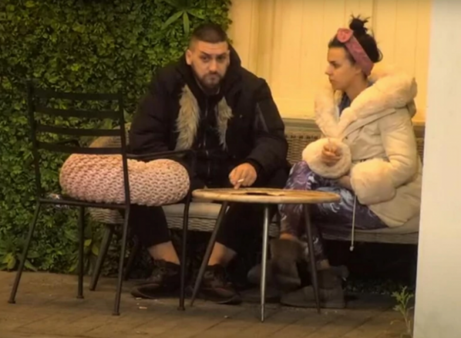 ON JE MRTAV ZA MENE Anita Stanojlović otvorila dušu Zoli, pa progovorila o ocu: Udario je majku kad je čuo da sam se porodila!