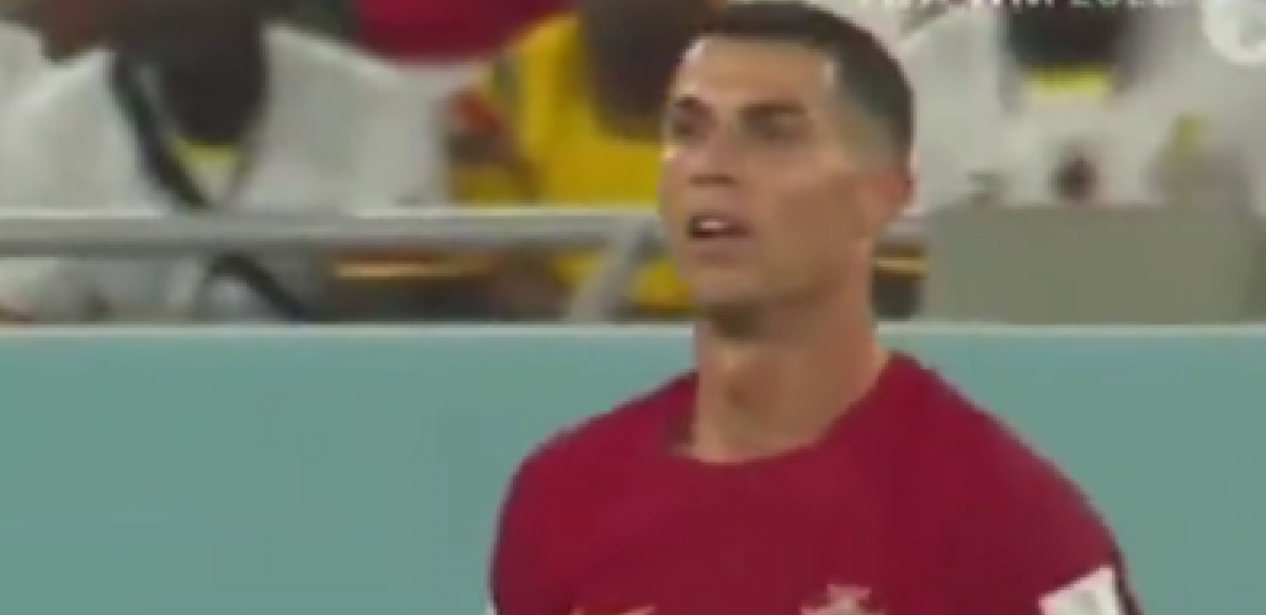 RONALDO ZGROZIO CEO SVET Kristijano izvadio, pa pojeo nešto iz gaća (VIDEO)