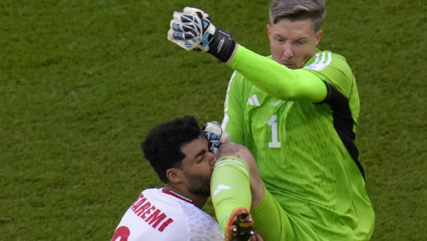 OVO JE ZA ZATVOR Divljački potez golmana Velsa, ovo je pokušaj ubistva (VIDEO)