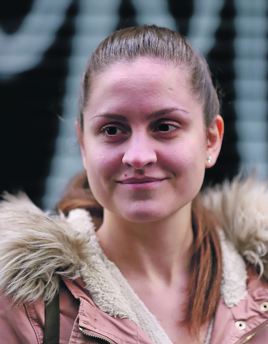 CRNI PETAK PROP'O! Srbi ove godine izgleda prozreli namere prodavaca, pa iskulirali sniženja