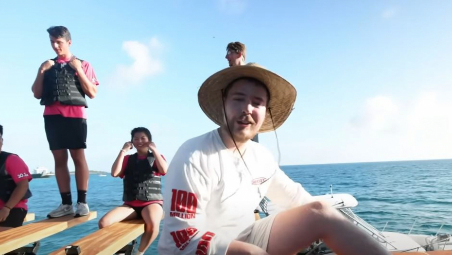 ON JE NAJVEĆI JUTJUBER NA SVETU! Majka ga je sa 18 isterala iz kuće zbog posla, a danas zarađuje ogromnu sumu!