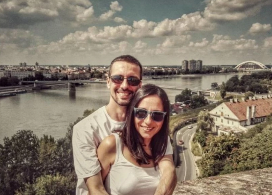 OSTAĆETE U ŠOKU Nećete moći da verujete da je ova glumica  žena bivšeg voditelja dnevnika RTS-A, svi je znate (FOTO)