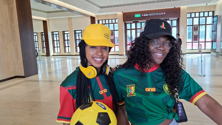 HAOS U KATARU Sreli smo lude navijačice Kameruna, evo šta kažu pred meč sa "orlovima" (VIDEO)