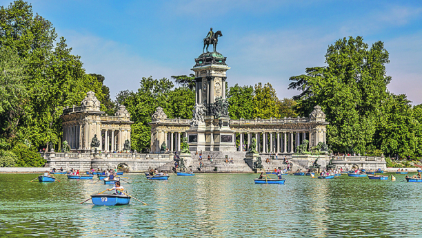 PARK BUEN RETIRO Oaza u centru velegrada
