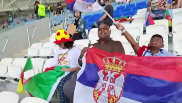 Atmosfera na stadionu Al Džanub pred utakmicu Srbije i Kameruna (VDEO)