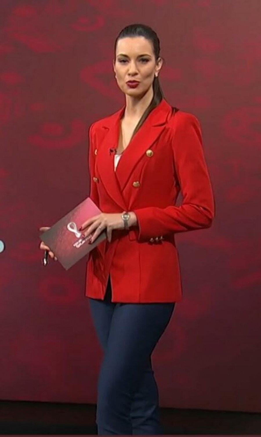 ODUŠEVILA JAVNOST Sve oči ponovo uprte u prelepu voditeljku (FOTO)