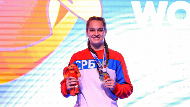 Srpski bokseri osigurali pet medalja na EP u Budvi