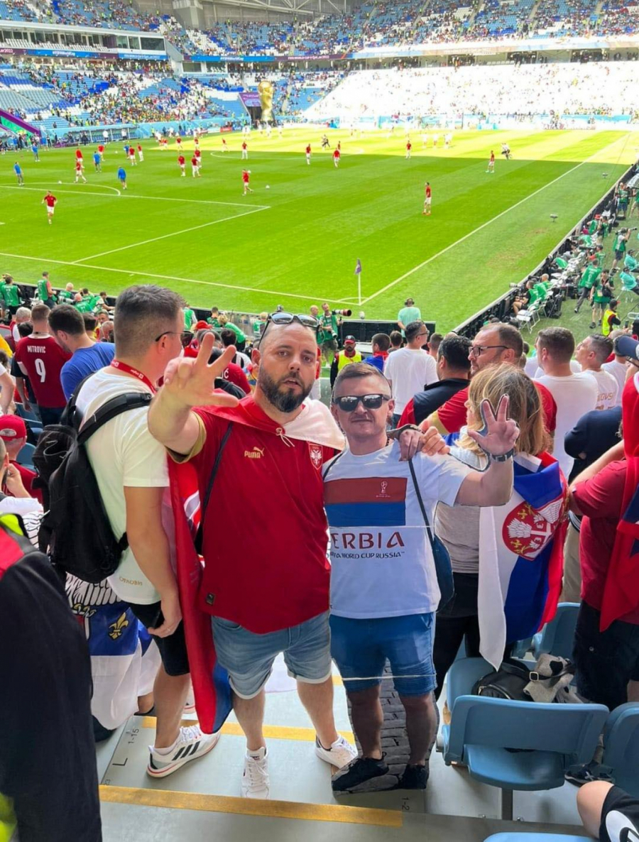 NAJLUĐA PRIČA SVETSKOG PRVENSTVA Kako je Srbin umesto navijačkog rekvizita na utakmicu poneo šuraka (FOTO)