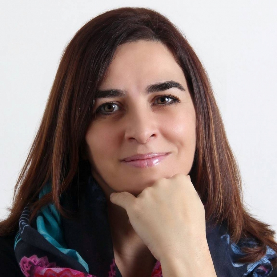 PROFESORKA FIZIKE UTAKMICU SRBIJA - KAMERUN PRETVORILA U ČAS: Đaci izračunali gustinu lopte i snagu navijanja!