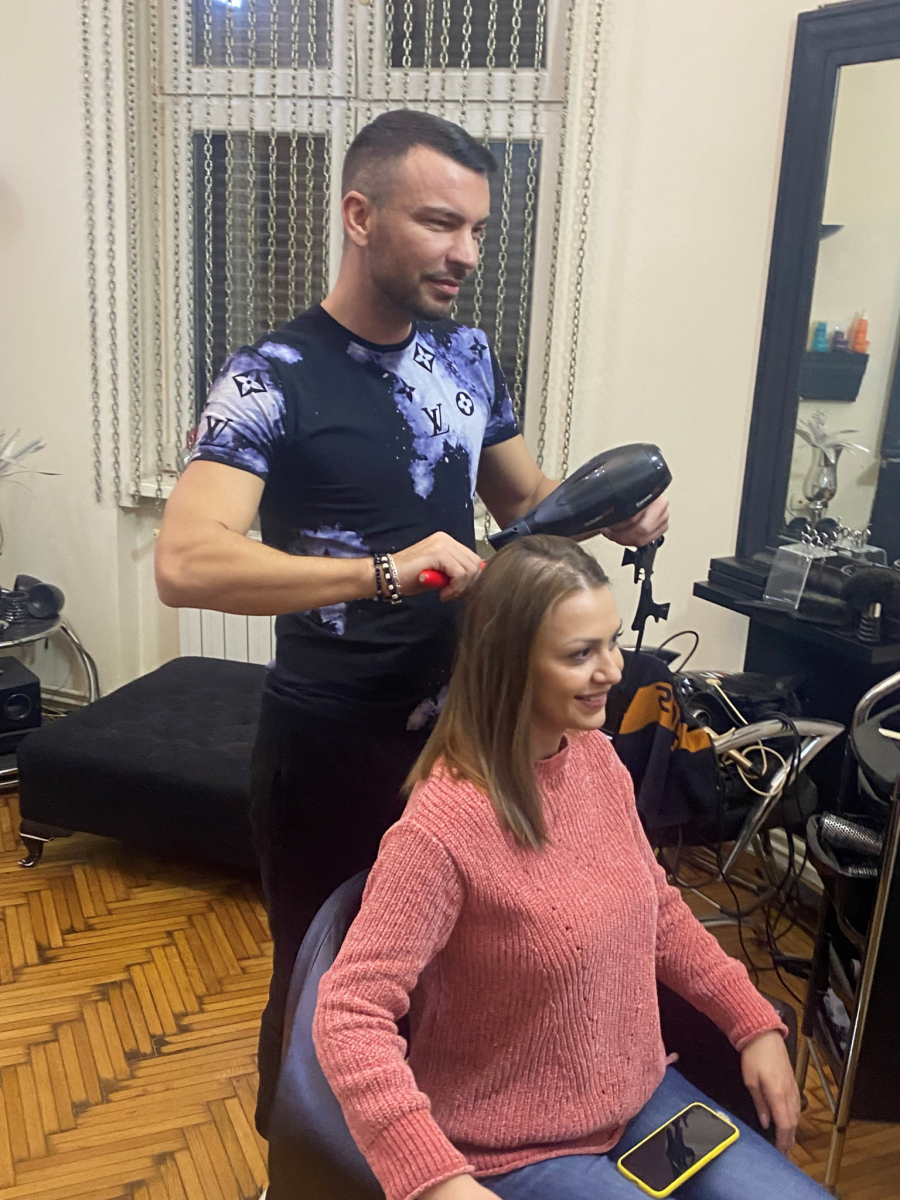 PONOĆNI FRIZERAJ Biljana Marković završila s frizerom