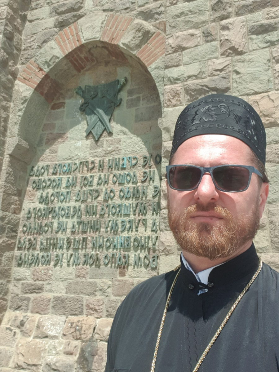 NAJVAŽNIJA PORUKA PRED UTAKMICU SA ŠVAJCARSKOM Deca s Kosova i Metohije: Orlovi, poletite i pobedite!