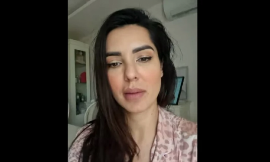 TEŠKO JE UGODITI NARODU Tanja Savić se uključila u emisiji uživo u pidžami (FOTO)