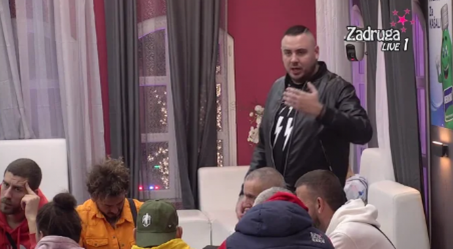 NE ŽELIM NI KONTAKT SA NJOM Car i Maja zaratili na samom početku emisije, ona sigurna da je Filip ironičan