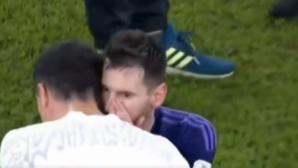 NOVA FUDBALSKA DRAMA? Mesi nije hteo da pruži ruku Levandovskom, usledio je razgovor o kojem se priča (VIDEO)