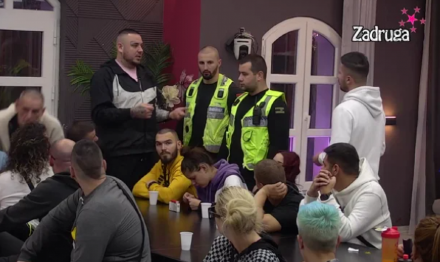 FILIP CAR I BILAL NA IVICI FIZIČKOG OBRAČUNA: Obezbeđenje ih opkolilo, nikada žešči sukob, Brajlović pokazao zube! (FOTO)