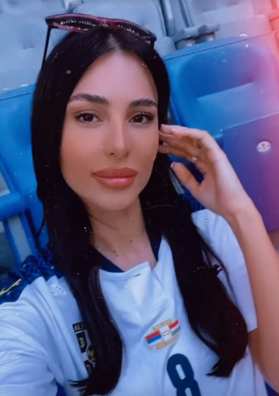 ANASTASIJA RAŽNATOVIĆ VEČERAS NAPRAVILA HAOS PORUKOM UPUĆENOJ GUDELJI: Posredi jaka simbolika, evo o čemu je reč! (FOTO)