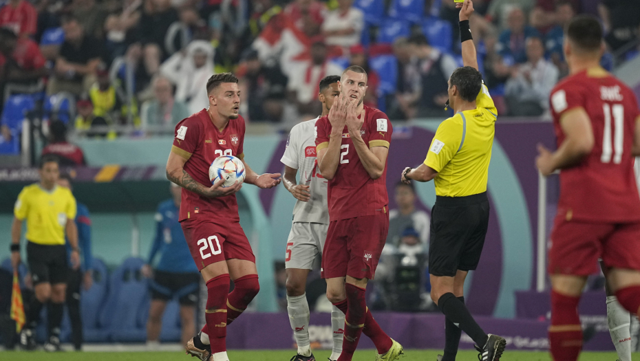 BRUKA KAKVA SE NE PAMTI Britanci udarili po Srbiji zbog utakmice sa Švajcarskom: Srbi su fašisti i rasisti