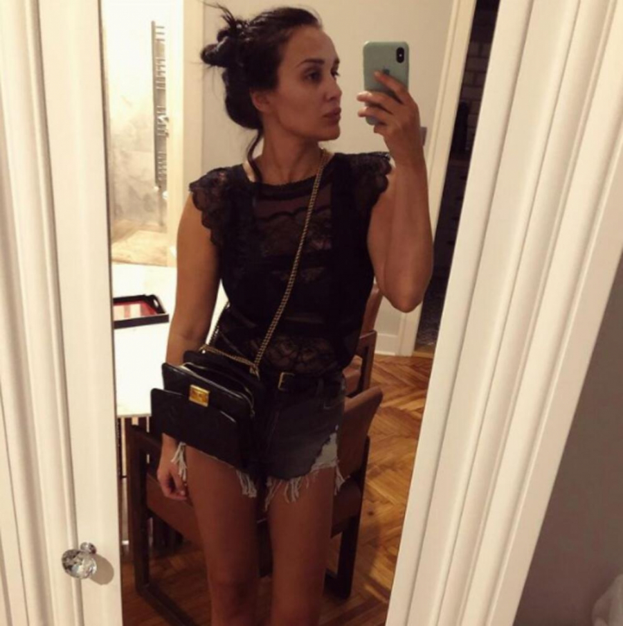 ŽENE SU SANJALE DA IMAJU GRUDI KAO ONA: Bila je najlepša voditeljka, a evo kako danas izgleda Rada Radenović! (FOTO)