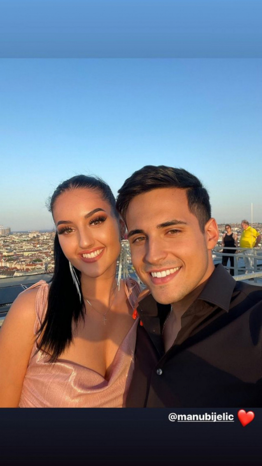 DRAGANU MIRKOVIĆ I TONIJA NAPUSTILA DECA: Pevačica van sebe, doneli neočekivanu odluku!