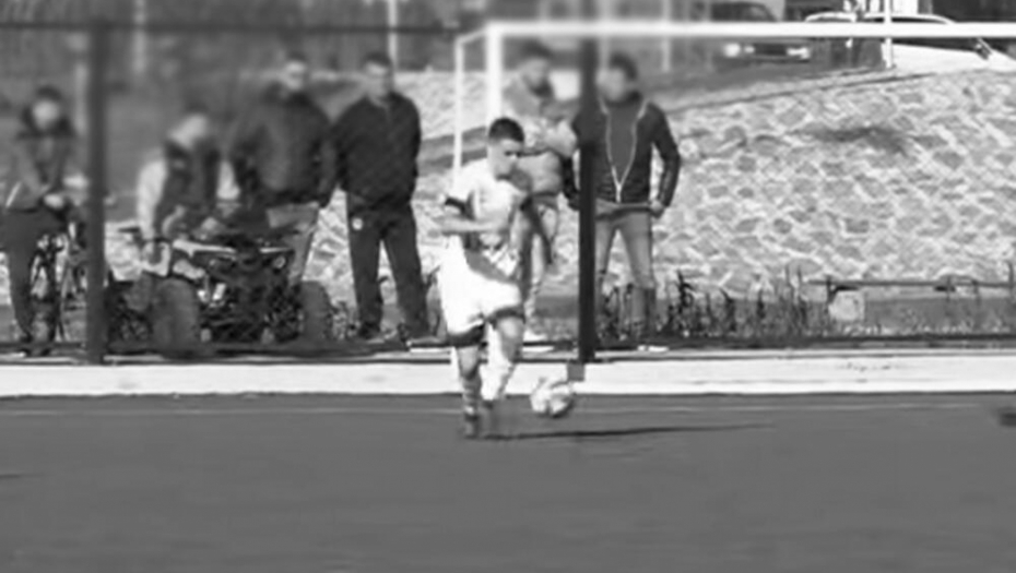 STRAVIČNA VEST Preminuo mladi fudbaler iz Kosovske Mitrovice, samo se srušio na terenu