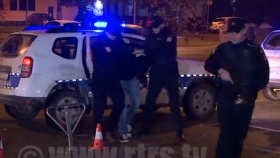 IZMASAKRIRAO KOLEGU JER NIJE HTEO DA SE DRUŽI S NJIM Ovako je uhapšen monstrum zbog svirepog zločina u Banjaluci! (VIDEO)