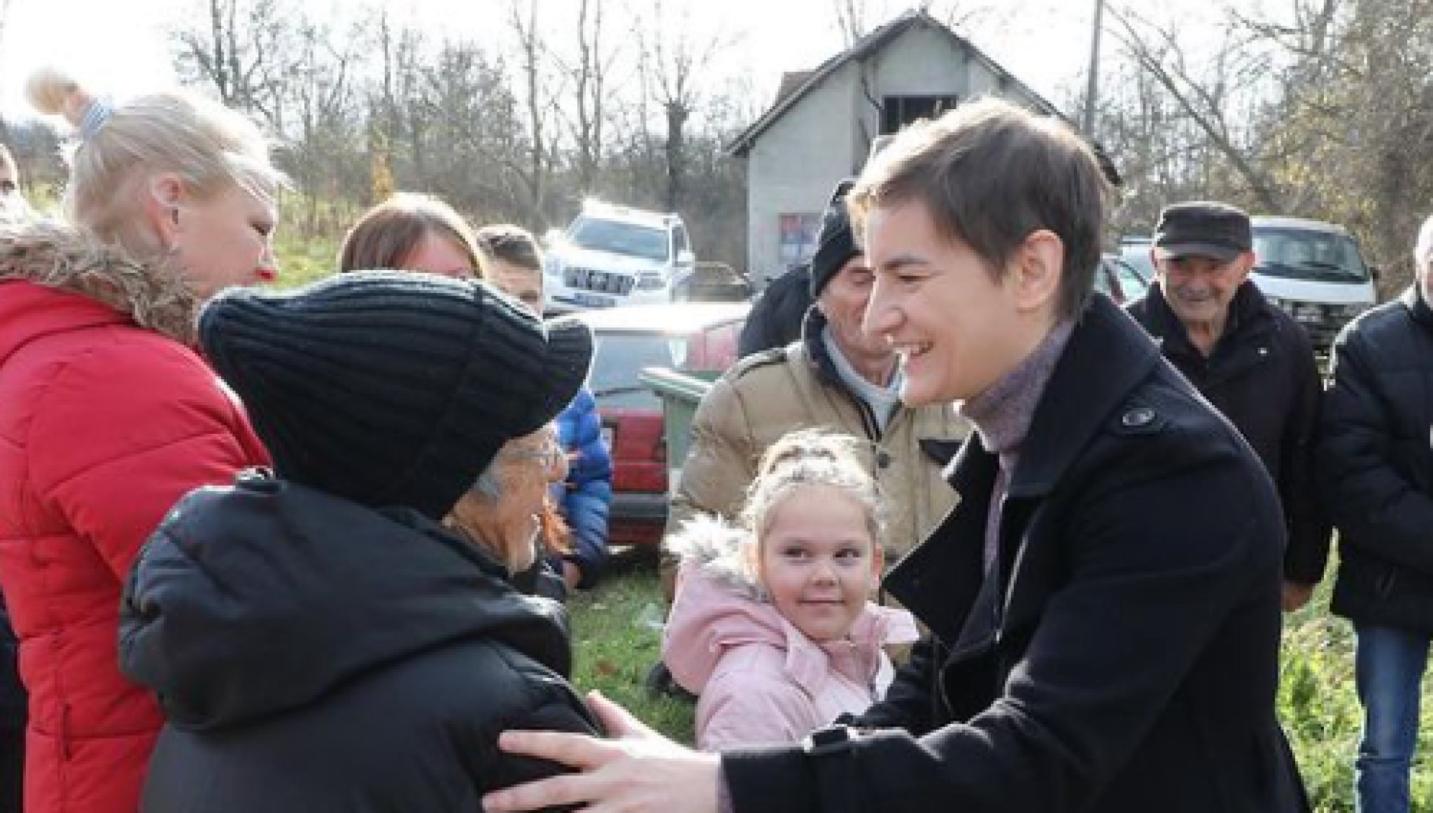 PREMIJERKA U POSETI TOPOLSKOM SELU ZAGORICA Ana Brnabić na otvaranju početka radova uvođenja interneta u ruralnim sredinama