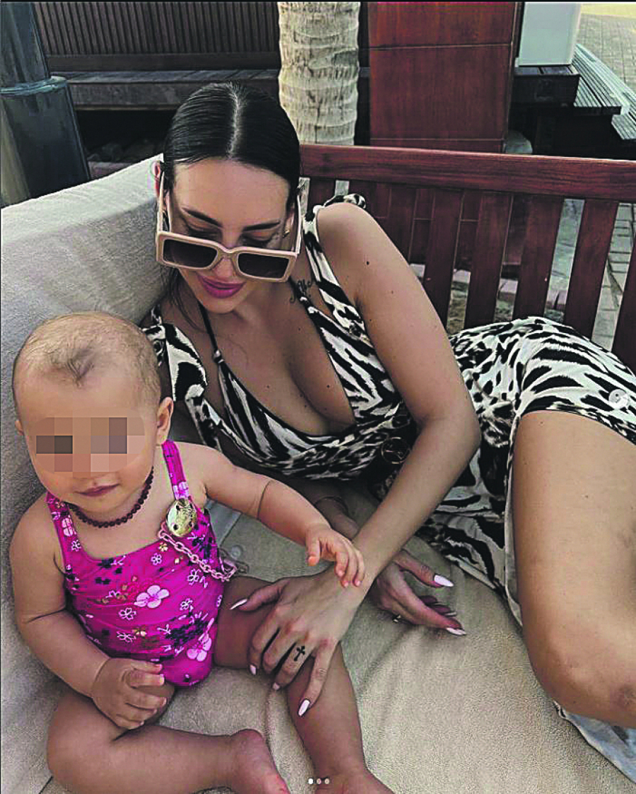 PEVAČICA SNIMILA ĆERKICU Evo uz koju pesmu uživa mala naslednica Katarine Grujić (FOTO)