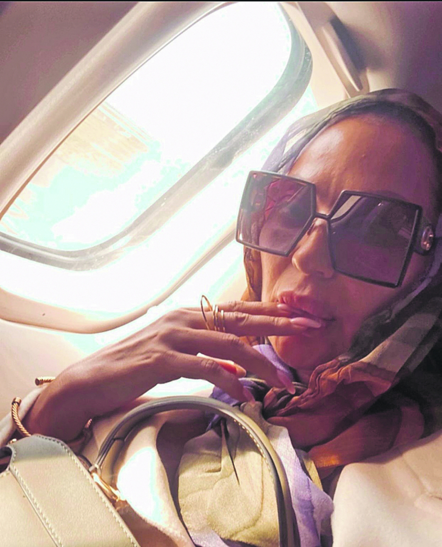 Ceca Ražnatović se*si i preplanula