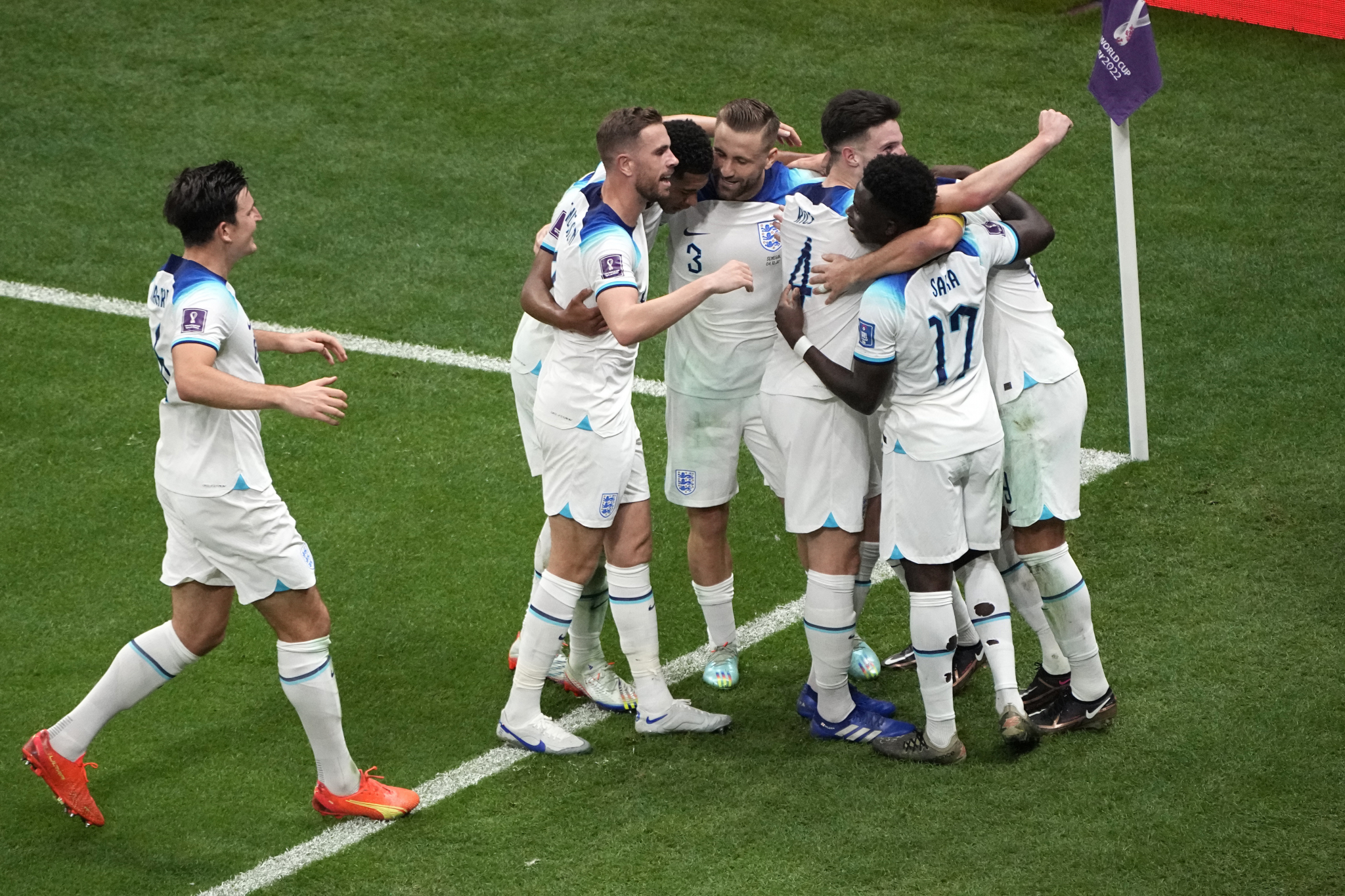 PRŠTAĆE NA SVE STRANE U ČETVRTFINALU Engleska dečurlija se igrala sa Senegalom i zakazala okršaj sa Francuzima u borbi za polufinale (VIDEO)