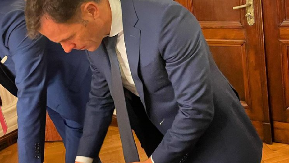 "ULAGANJE U BOLJI KVALITET ŽIVOTA!" Ministar Mali se oglasio neposredno pred početak sednice Narodne Skupštine