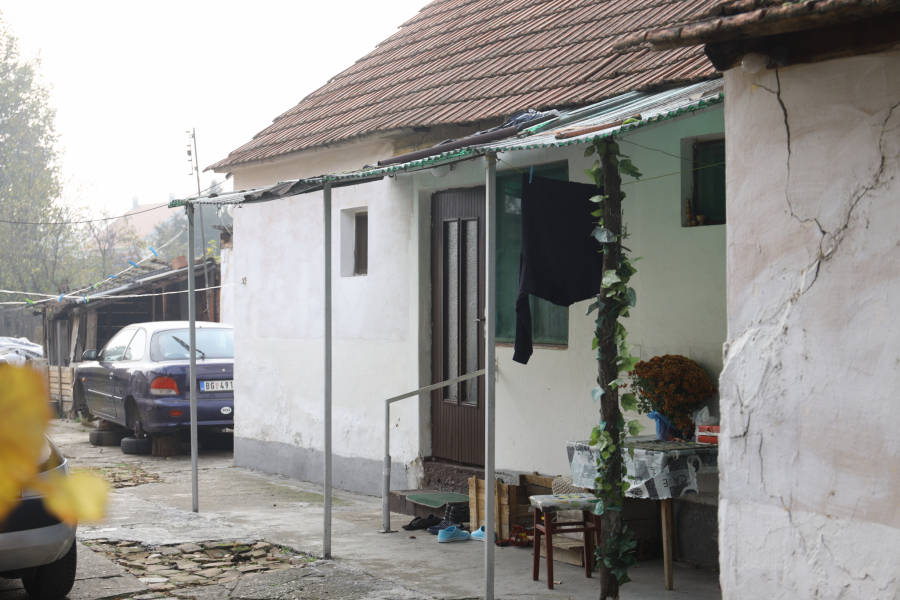 UBILA MUŽA PA GA PREKRILA PEŠKIROM Jasmini iz Surčina ponovo odloženo suđenje!