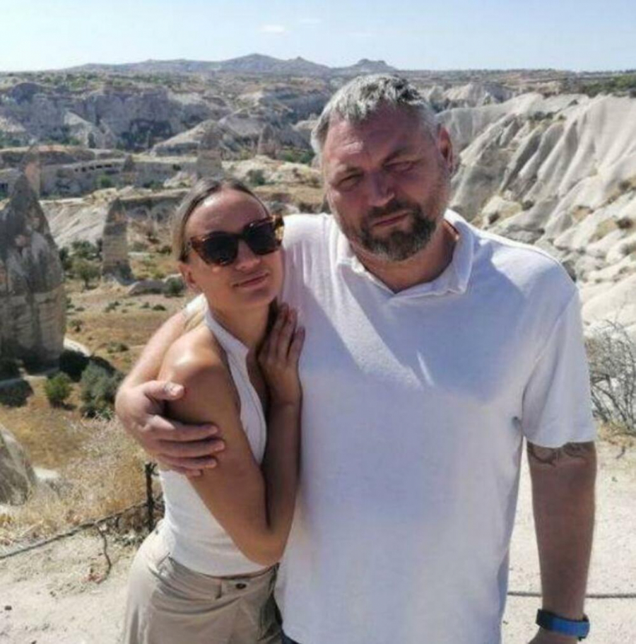 BIVŠA ŽENA TRAGAČA IZ POTERE JE POZNATA GLUMICA: Svi je znamo, ŠOK kako je upoznala drugog dečka! (FOTO)