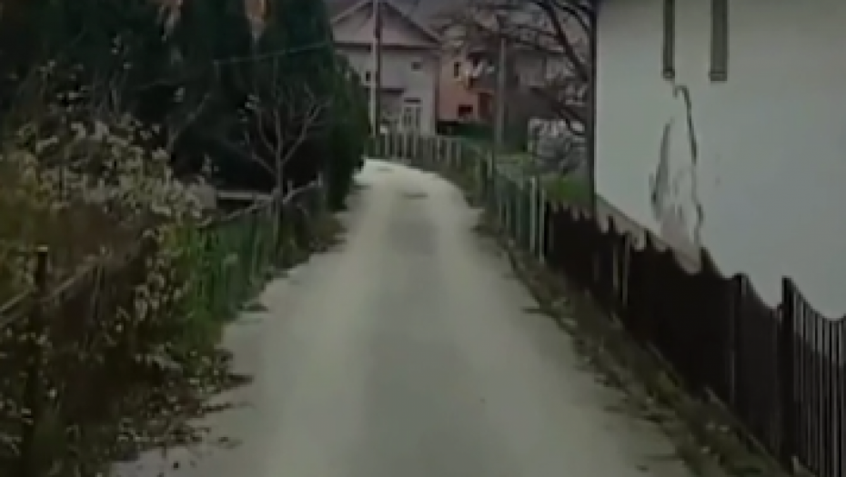 SIRENE U ZUBINOM POTOKU Čule se dve eksplozije! (VIDEO)