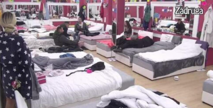 SKANDALOZNO Nakon poljupca sa Carem, Aleks odlučila da precrta Dejana: TO NIKO NEĆE ČUVATI!