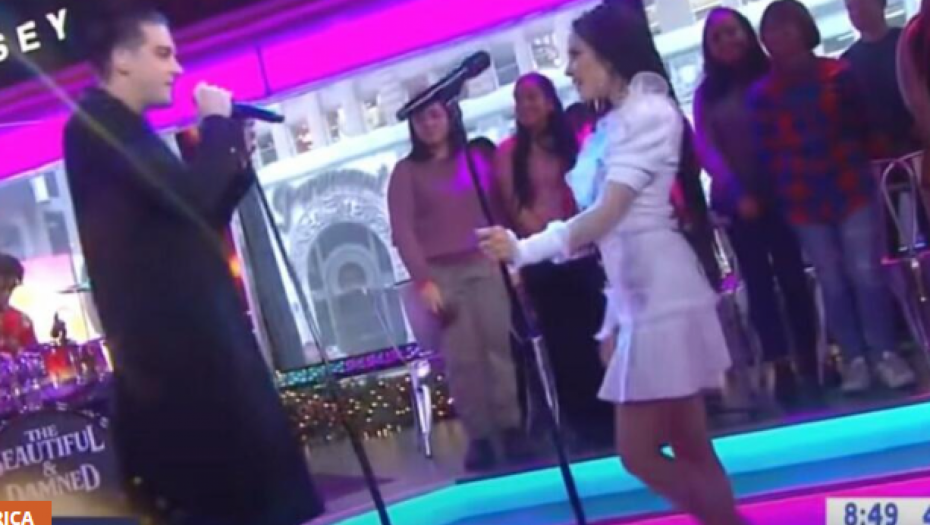 PEVAČICU PREVARIO DEČKO, ONA TO SAZNALA PRED NASTUP SA NJIM! O ovom događaju i danas svi bruje (VIDEO)