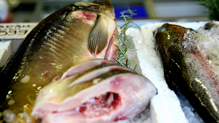 OTROVNA RIBA SE POJAVILA NA PIJACI, OVO MORATE DA PROVERITE PRE KUPOVINE Pojačane kontrole prodaje ribe tokom Božićnog posta