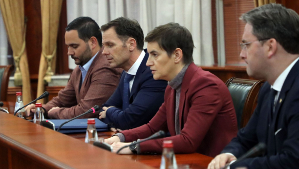 BRNABIĆ, MALI I SELAKOVIĆ SA SAMOSTALNIM SINDIKATIMA Dijalog jedini i najbolji način rešavanja svih problema (FOTO/VIDEO)