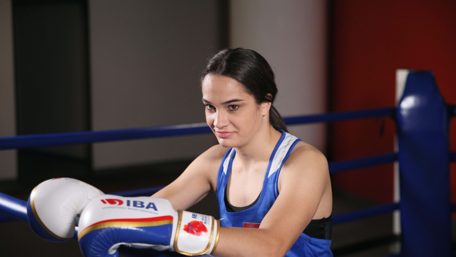 ŠTETA Srpske bokserke Sara Ćirković i Nikolina Gajić zaustavljene u osmini finala SP