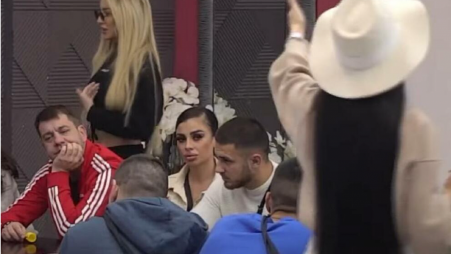 "JA NISAM IZDAJICA I PRODANA DUŠA" Maja izvređala Aleks, Car se umešao u sukob, HAOS U "BELOJ KUĆI"