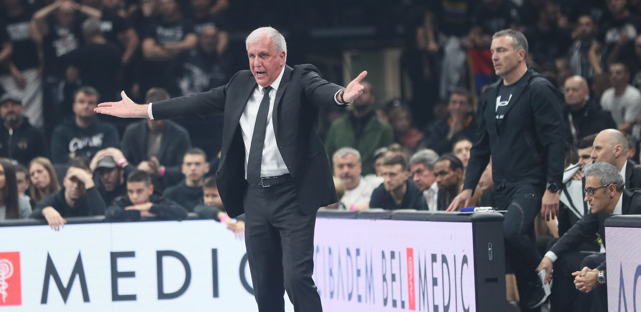 ŽELJKO OBRADOVIĆ POBESENO "Zek, nemoj da mi se*eš, igraj odbranu" (VIDEO)