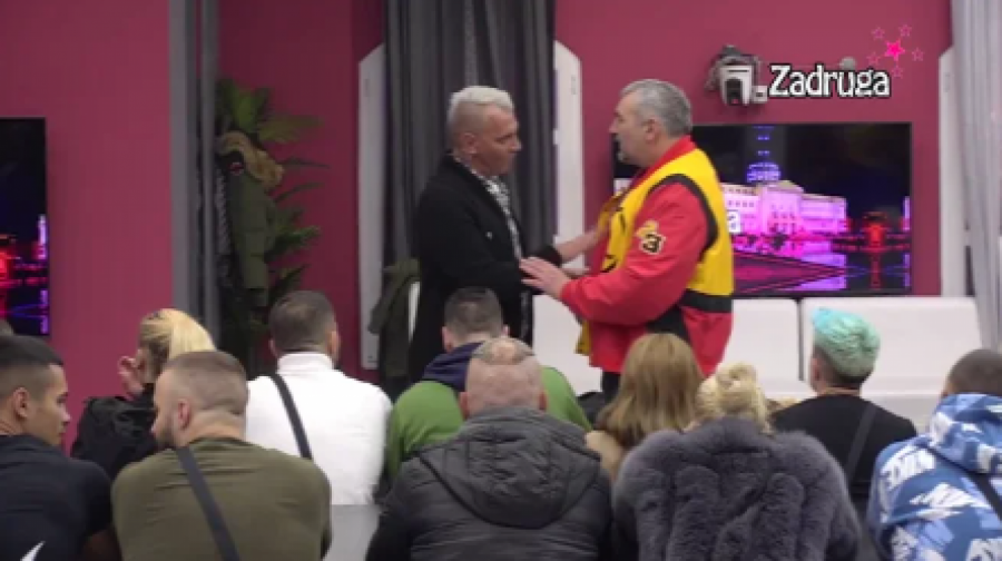 ONA STALNO NEŠTO MULJA I PETLJA Zadrugari osudili Milicu Veselinović, uhvatili je u laži: Ti si se nudila i Marku i Caru