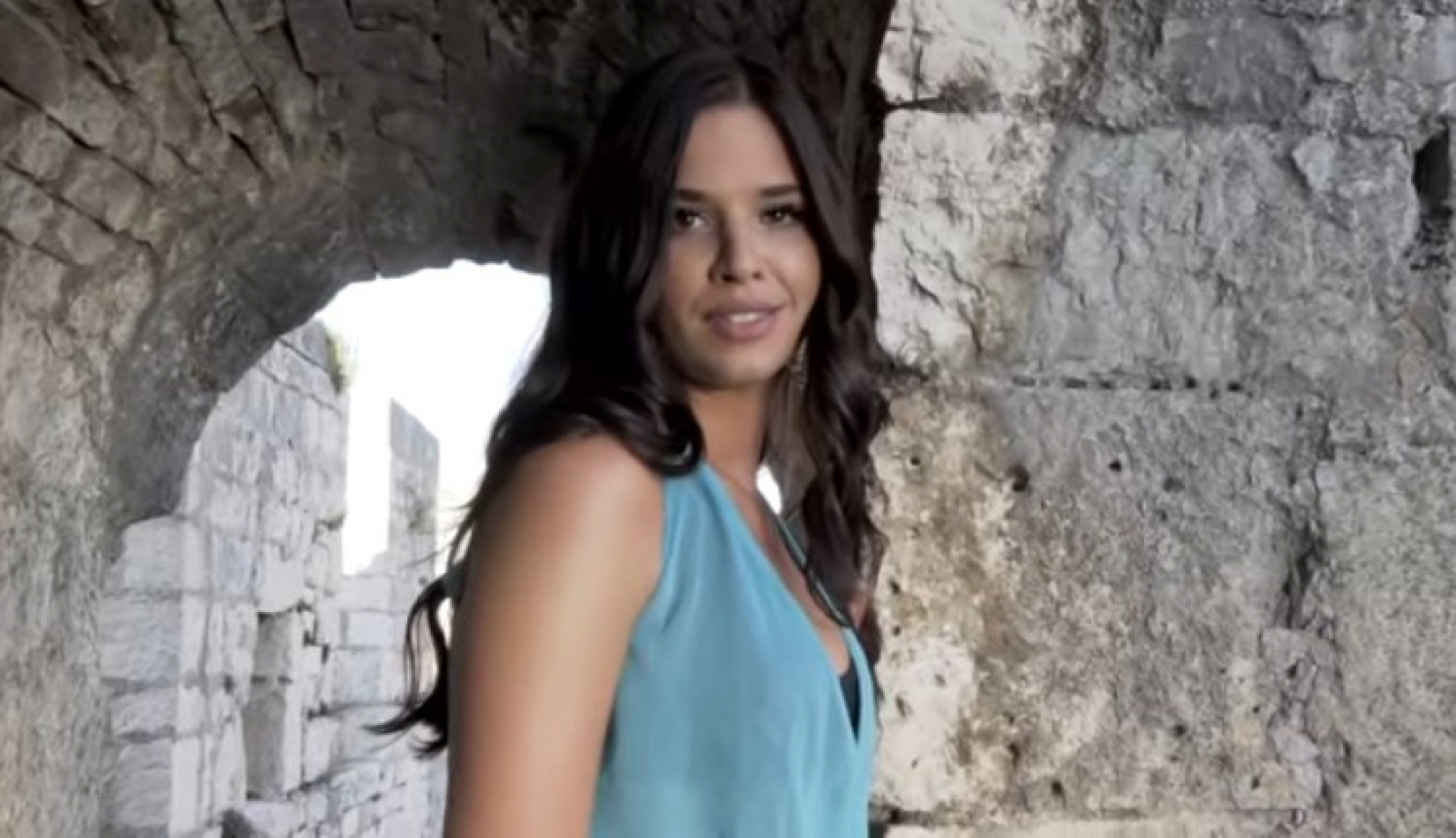 UKRALA ŠOU NA SVETSKOM PRVENSTVU U FUDBALU Hrvatica koja je šeicima u Kataru pomutila razum nije oduvek izgledala ovako, isplivale slike od pre 6 godina