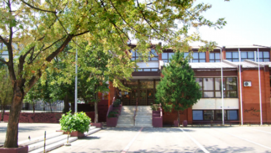 OGLASIO SE OTAC PRETUČENOG ĐAKA NA ZVEZDARI "Da tetkica nije naišla, ko zna šta bi bilo!"